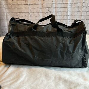 ⭐️ Huge black canvas duffel bag with long strap & short handles mesh in one end